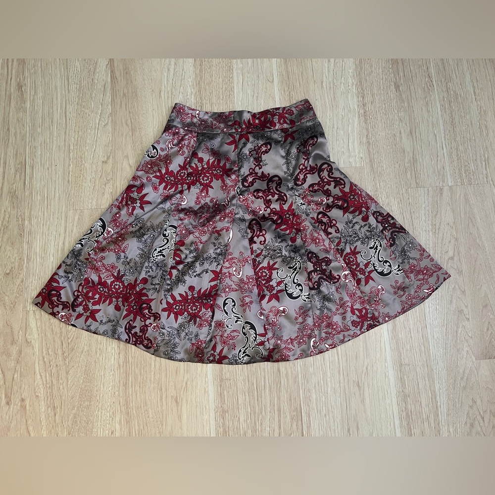 JohnPaulRichard A-Line Skirt - Red and Gray Floral